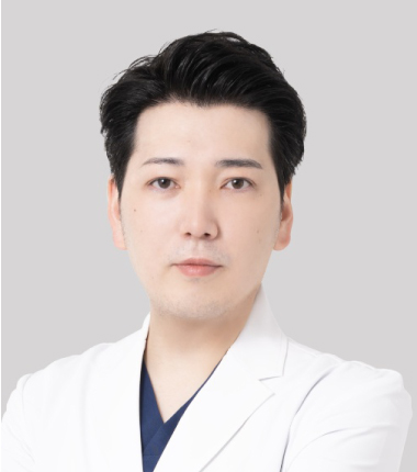 新宿院 院長 諏訪 学 写真